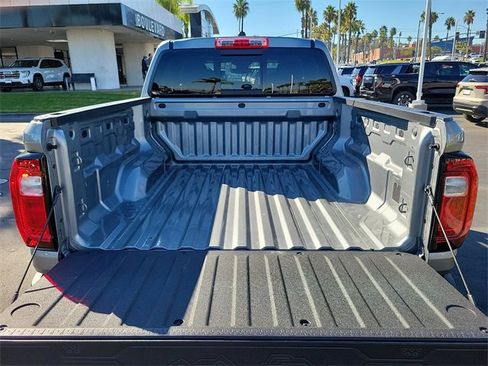 Used 2025 GMC Canyon Elevation image 21