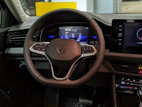 New 2026 Volkswagen Jetta SE image 15