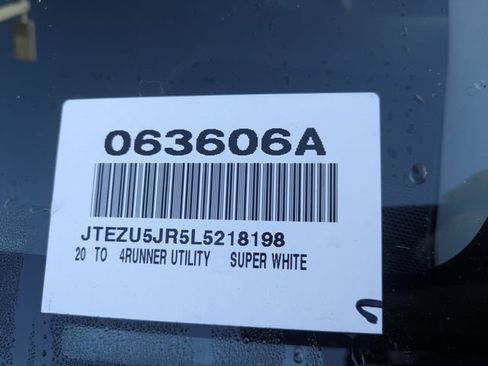 Used 2020 Toyota 4Runner SR5 image 36