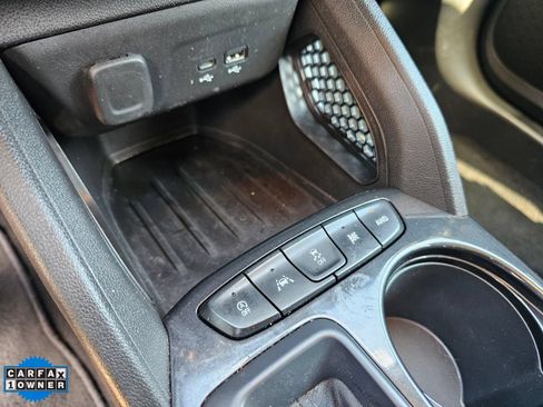 Used 2025 Chevrolet TrailBlazer LT AWD/4WD image 24