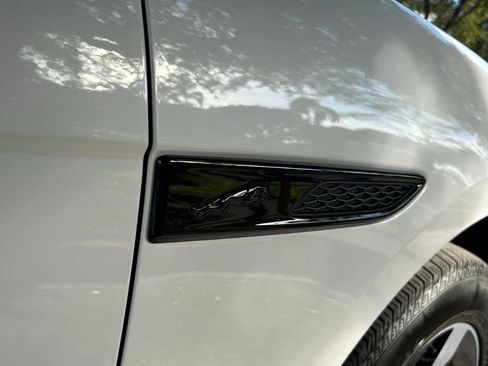 Used 2025 Jaguar F-PACE R-Dynamic S image 27