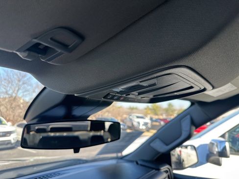 Used 2023 Chevrolet Silverado 1500 LT image 15