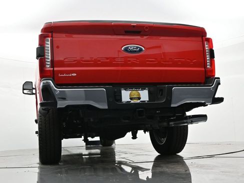 Used 2025 Ford F250 Lariat w/ Chrome Package AWD/4WD image 34