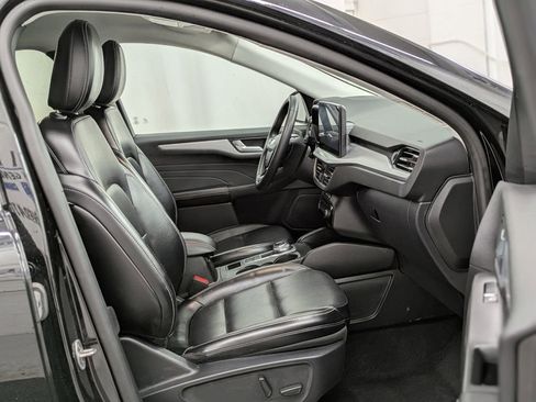 Used 2024 Ford Escape Platinum AWD/4WD image 21