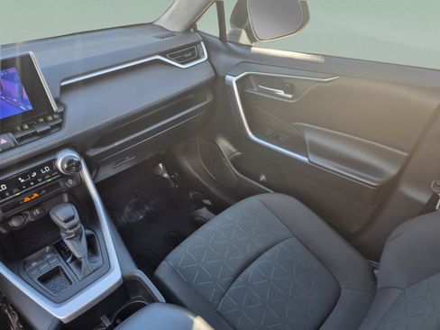Used 2023 Toyota RAV4 XLE FWD image 13