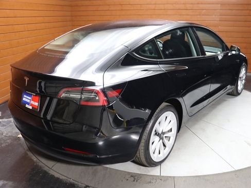 Used 2023 Tesla Model 3 Standard Range image 19