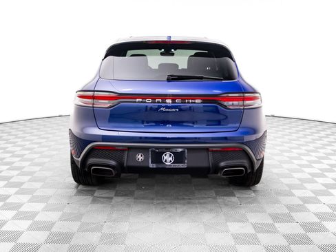 Certified 2025 Porsche Macan image 10