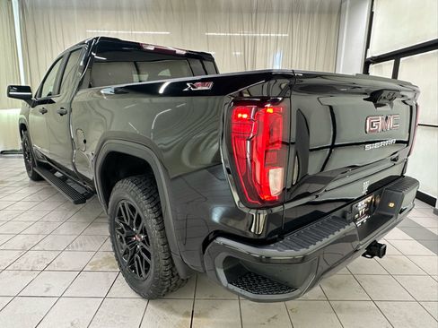 Used 2023 GMC Sierra 1500 Pro w/ Graphite Edition AWD/4WD image 10