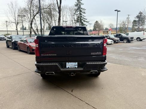 Used 2022 Chevrolet Silverado 1500 High Country w/ High Country Premium Package image 13