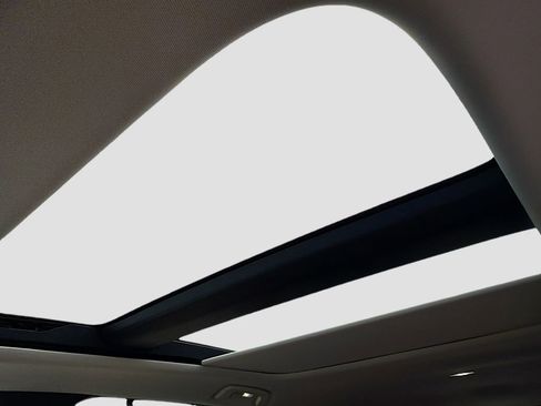 Used 2024 MAZDA CX-90 Plug-In Hybrid w/ Premium Pkg image 21