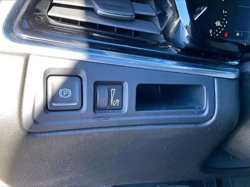 Used 2020 Cadillac XT6 Premium Luxury image 31