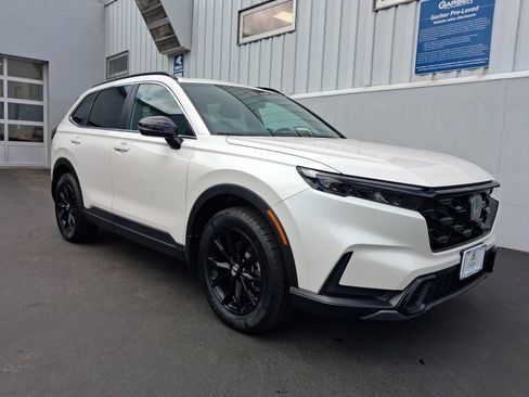 Used 2025 Honda CR-V Sport image 7