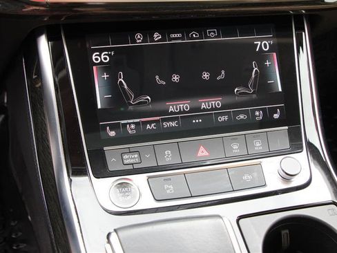 Used 2023 Audi Q7 3.0T Premium Plus w/ Premium Plus Package AWD/4WD image 34