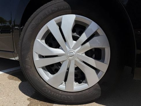Used 2025 Nissan Versa S w/ Trunk Package FWD image 8