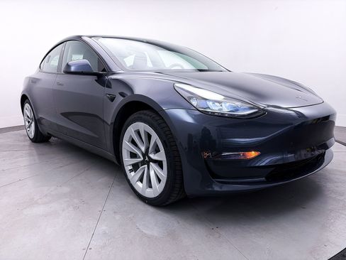 Used 2022 Tesla Model 3 Long Range image 10