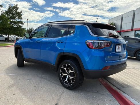 Used 2025 Jeep Compass Limited AWD/4WD image 8