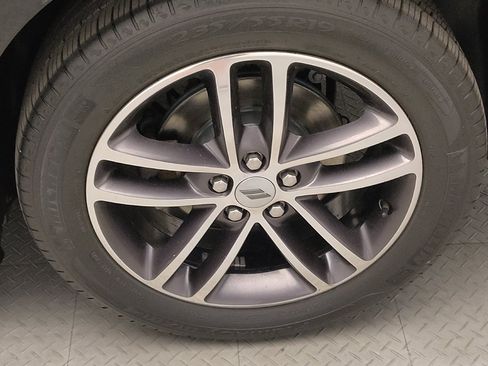 Used 2019 Dodge Charger SXT AWD/4WD image 31