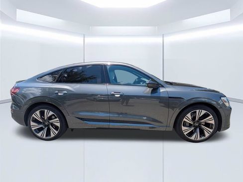 Used 2024 Audi Q8 e-tron Prestige w/ Prestige Package AWD/4WD image 2