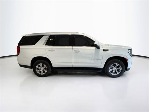 Used 2023 GMC Yukon SLE image 7
