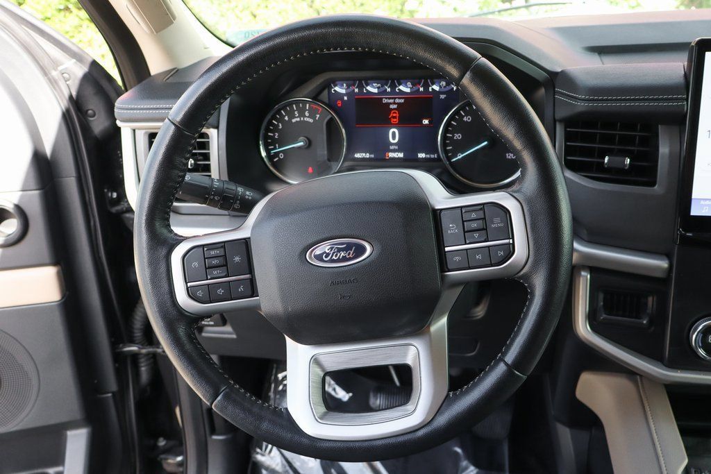 Used 2022 Ford Expedition XLT AWD/4WD image 22
