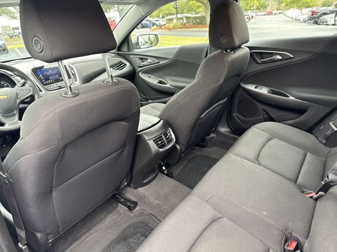 Used 2024 Chevrolet Malibu LT image 25