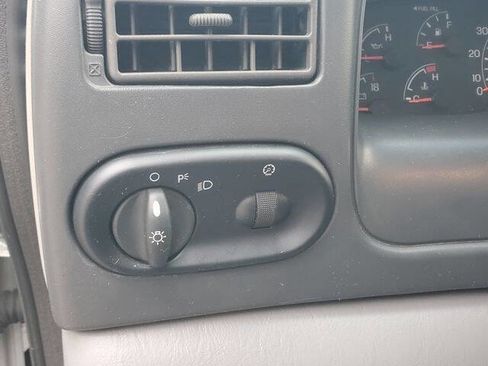 Used 2001 Ford Excursion XLT RWD image 21