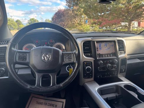 Used 2015 RAM 1500 Big Horn AWD/4WD image 13