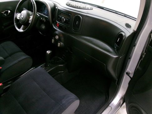 Used 2010 Nissan Cube 1.8 S w/ Interior Illumination Pkg FWD image 25