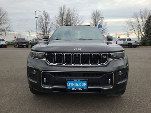 Used 2022 Jeep Grand Cherokee L Overland w/ Advanced Protech Group III image 14