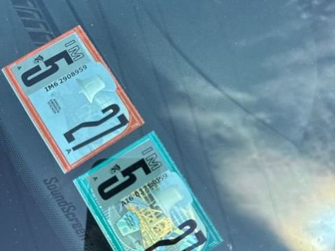 Used 2019 Ford Explorer XLT w/ Equipment Group 202A AWD/4WD image 3