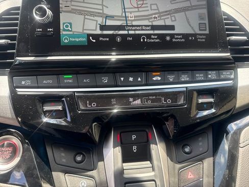 New 2026 Honda Odyssey Touring image 15