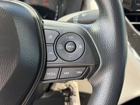 Used 2026 Toyota Corolla Cross L FWD image 21