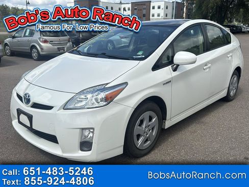 Used 2011 Toyota Prius Three w/ Solar Roof Pkg FWD image 1