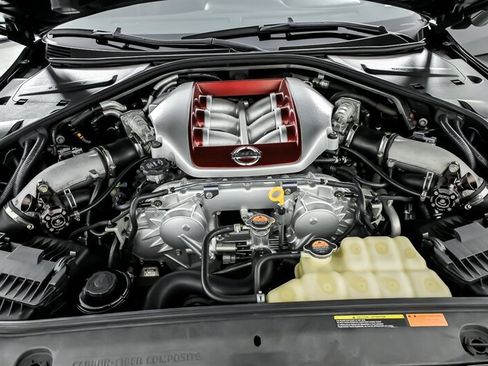 Used 2013 Nissan GT-R Premium AWD/4WD image 17