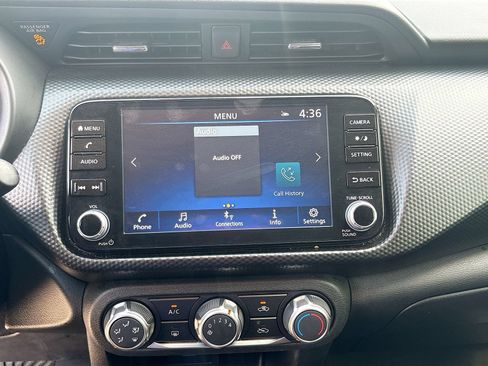 Used 2024 Nissan Kicks SV FWD image 14