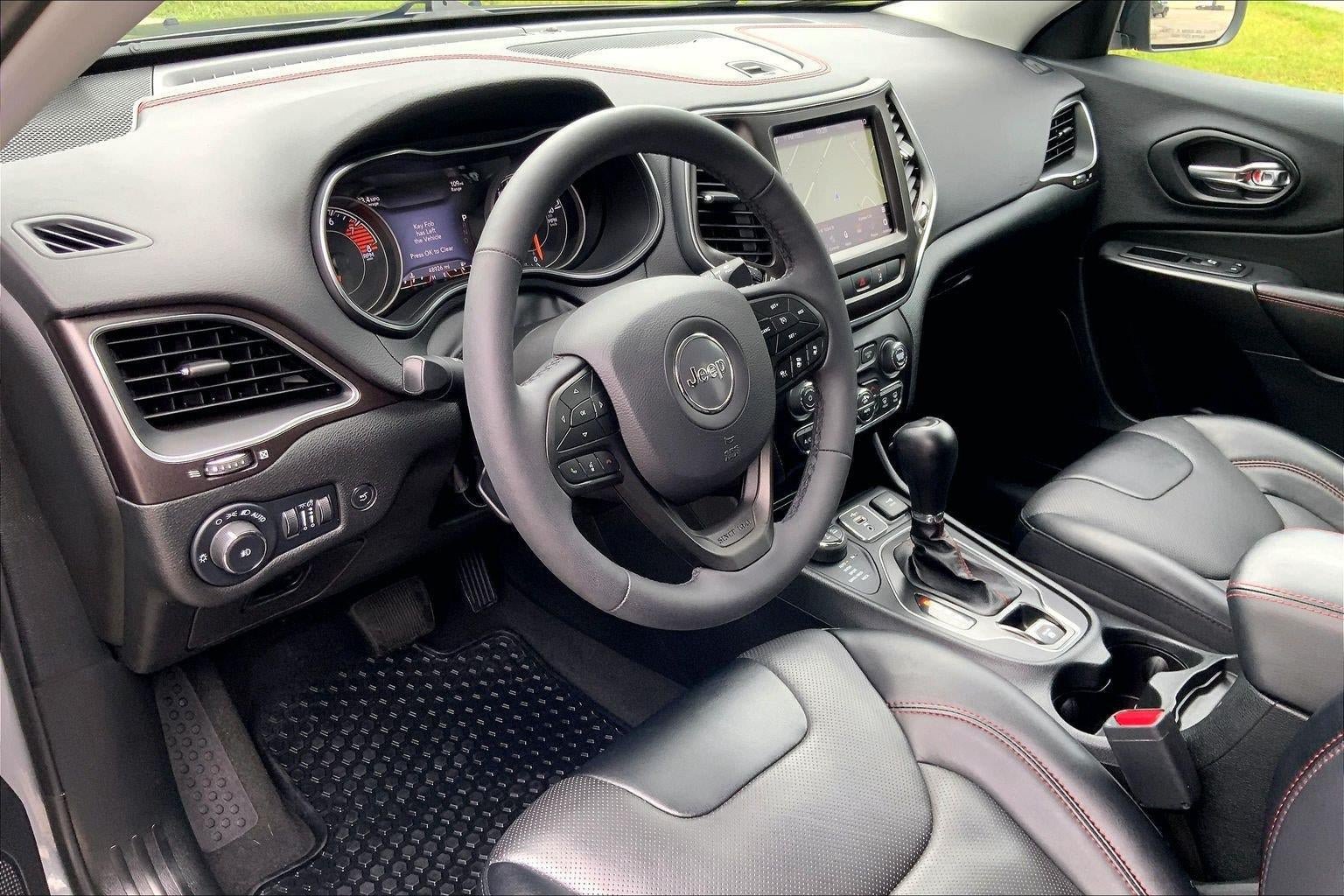 Used 2022 Jeep Cherokee Trailhawk w/ Sound & Nav Group AWD/4WD image 15