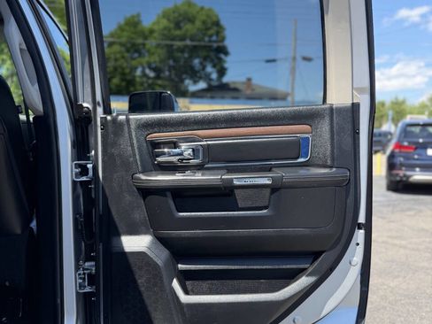 Used 2014 RAM 3500 Laramie AWD/4WD image 17