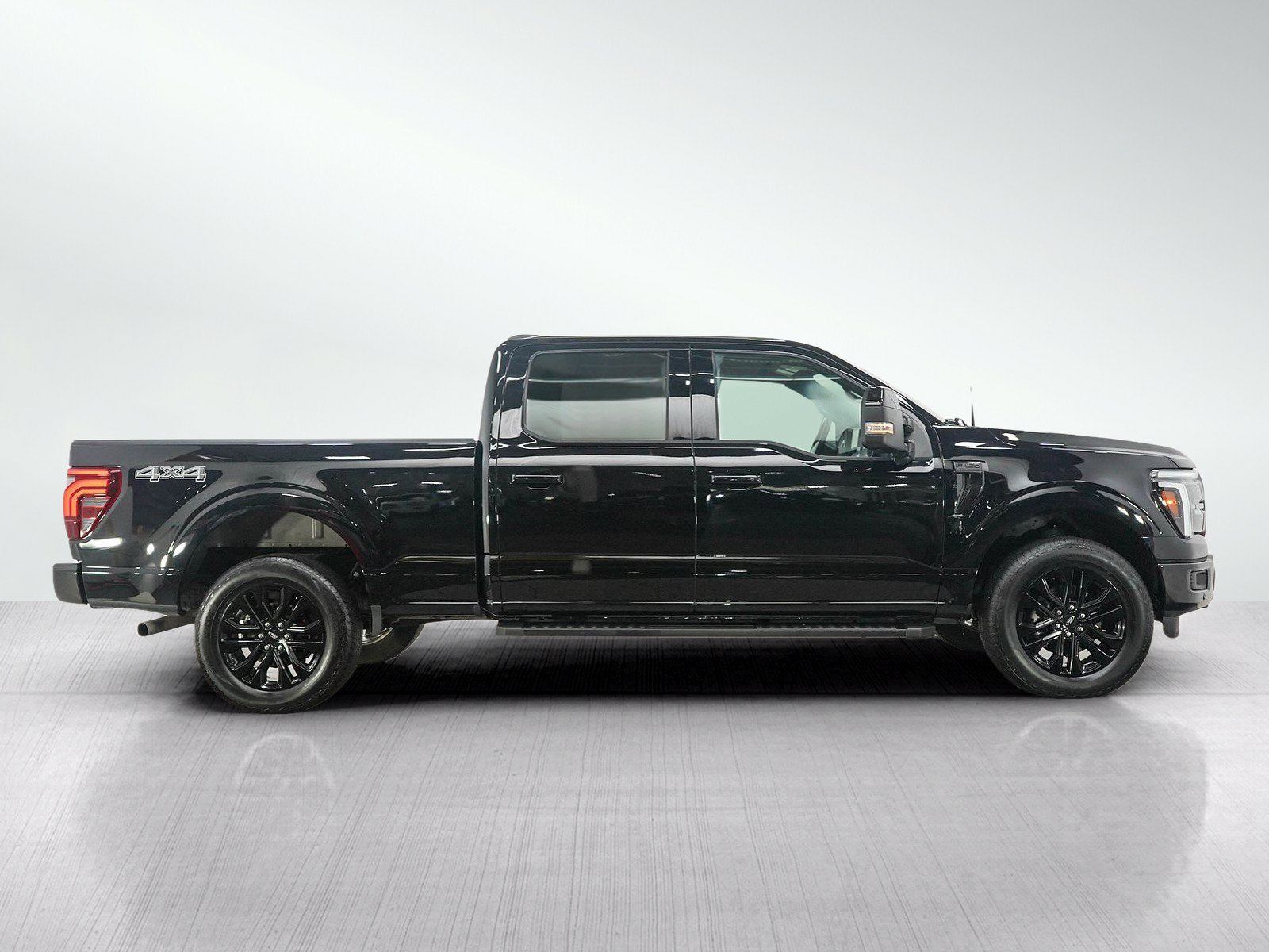 Used 2025 Ford F150 Lariat AWD/4WD image 6