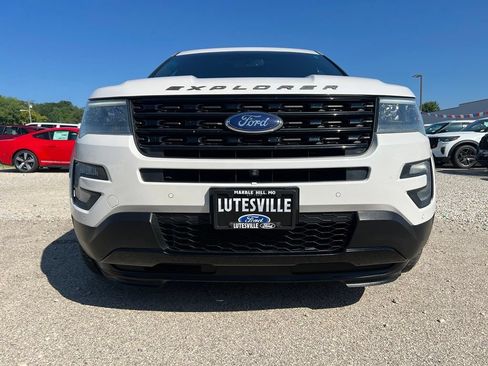 Used 2016 Ford Explorer Sport w/ Equipment Group 401A AWD/4WD image 3