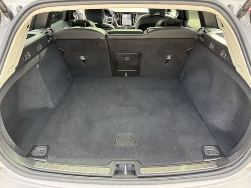 Certified 2025 Volvo V60 B5 Cross Country Plus image 16