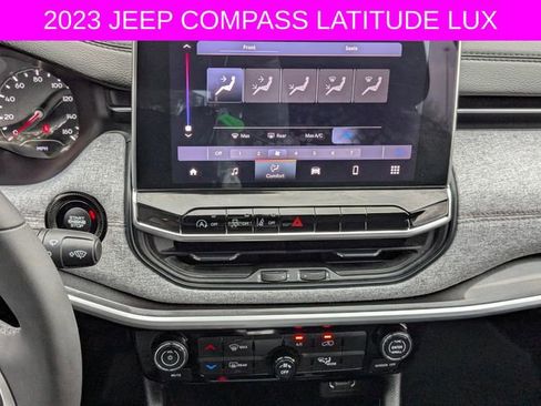 Used 2023 Jeep Compass Latitude w/ Sun and Sound Group image 23