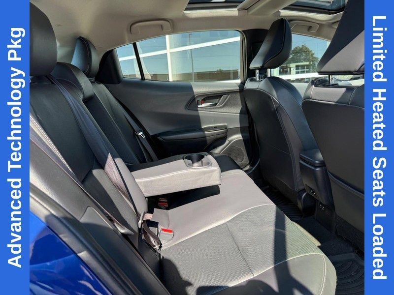 Used 2025 Toyota Prius Limited w/ Limited Premium Package FWD image 12