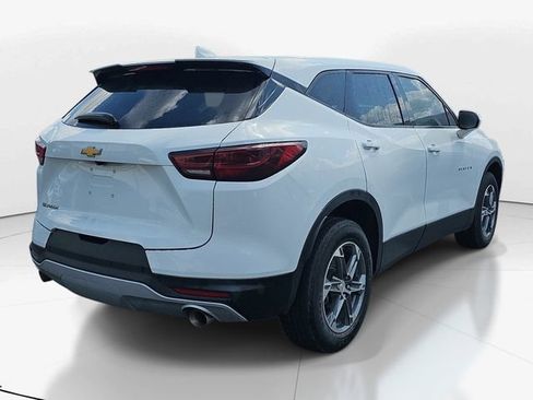 Used 2023 Chevrolet Blazer LT FWD image 3