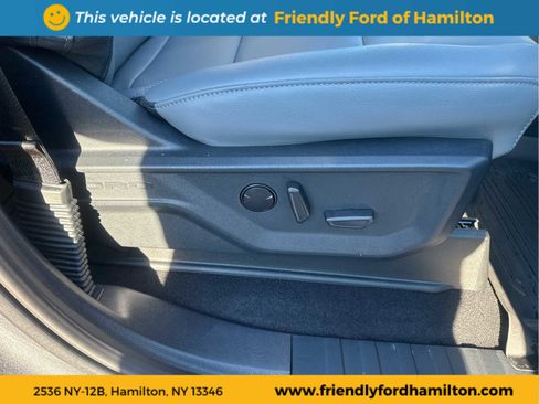 Used 2025 Ford F150 Lightning Flash image 56