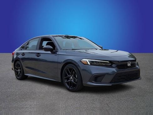 Used 2022 Honda Civic Sport image 3