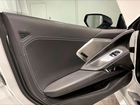Used 2023 Chevrolet Corvette Stingray Premium Cpe w/ Z51 Performance Package RWD image 22