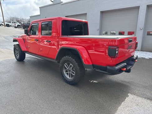 Used 2025 Jeep Gladiator Mojave image 5
