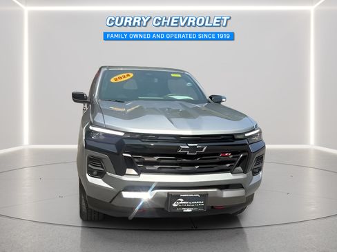 Used 2024 Chevrolet Colorado Z71 w/ Safety Package AWD/4WD image 3