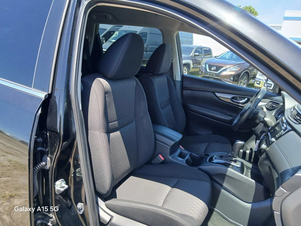 Used 2020 Nissan Rogue S FWD image 21