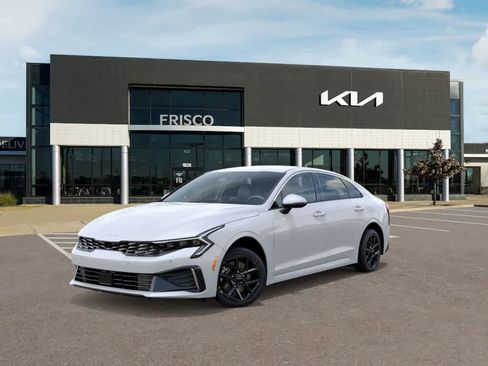 New 2026 Kia K5 LXS FWD image 1